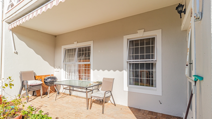 2 Bedroom Property for Sale in Fish Hoek Western Cape